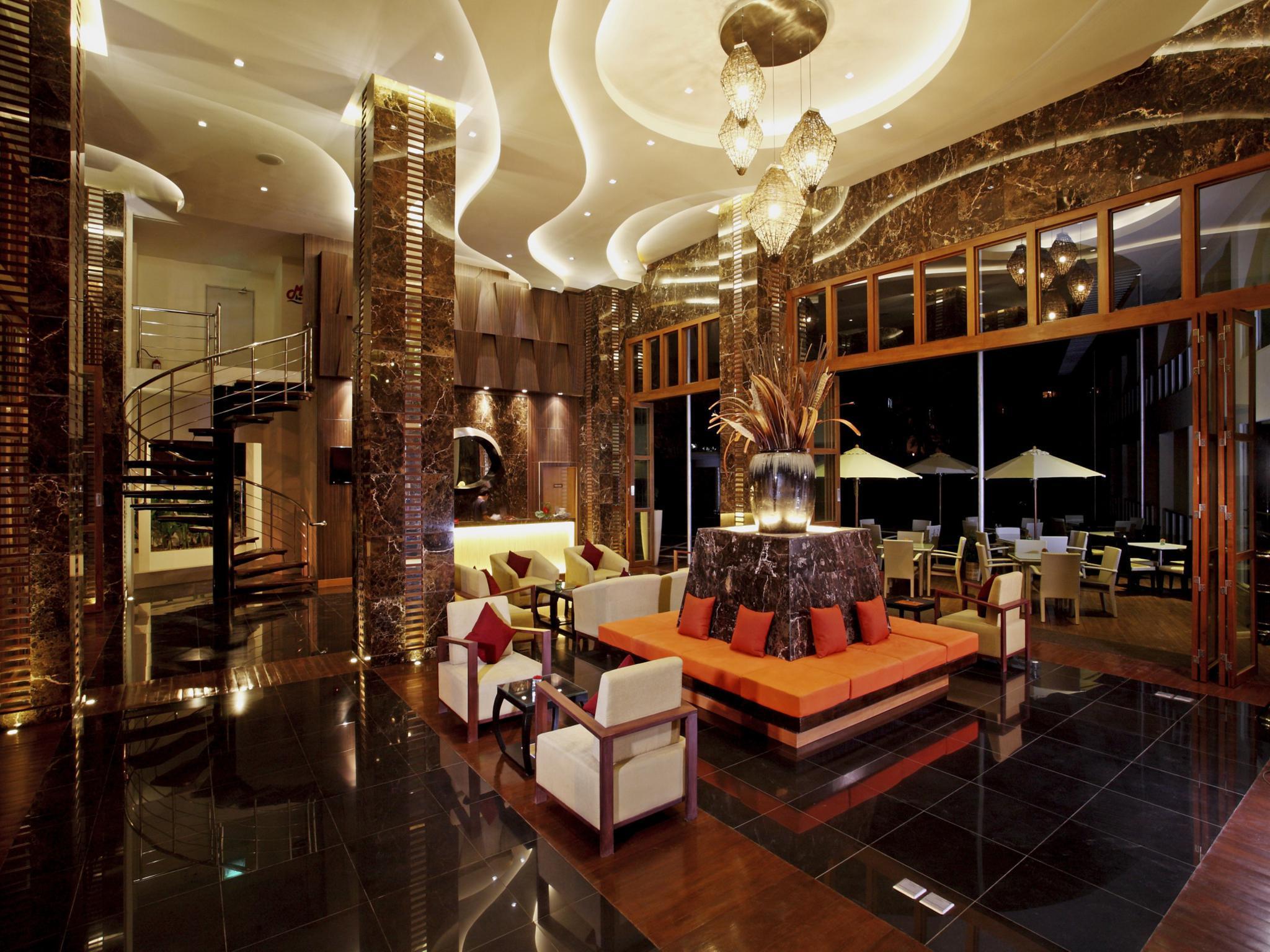 Centara Nova Отель 4*