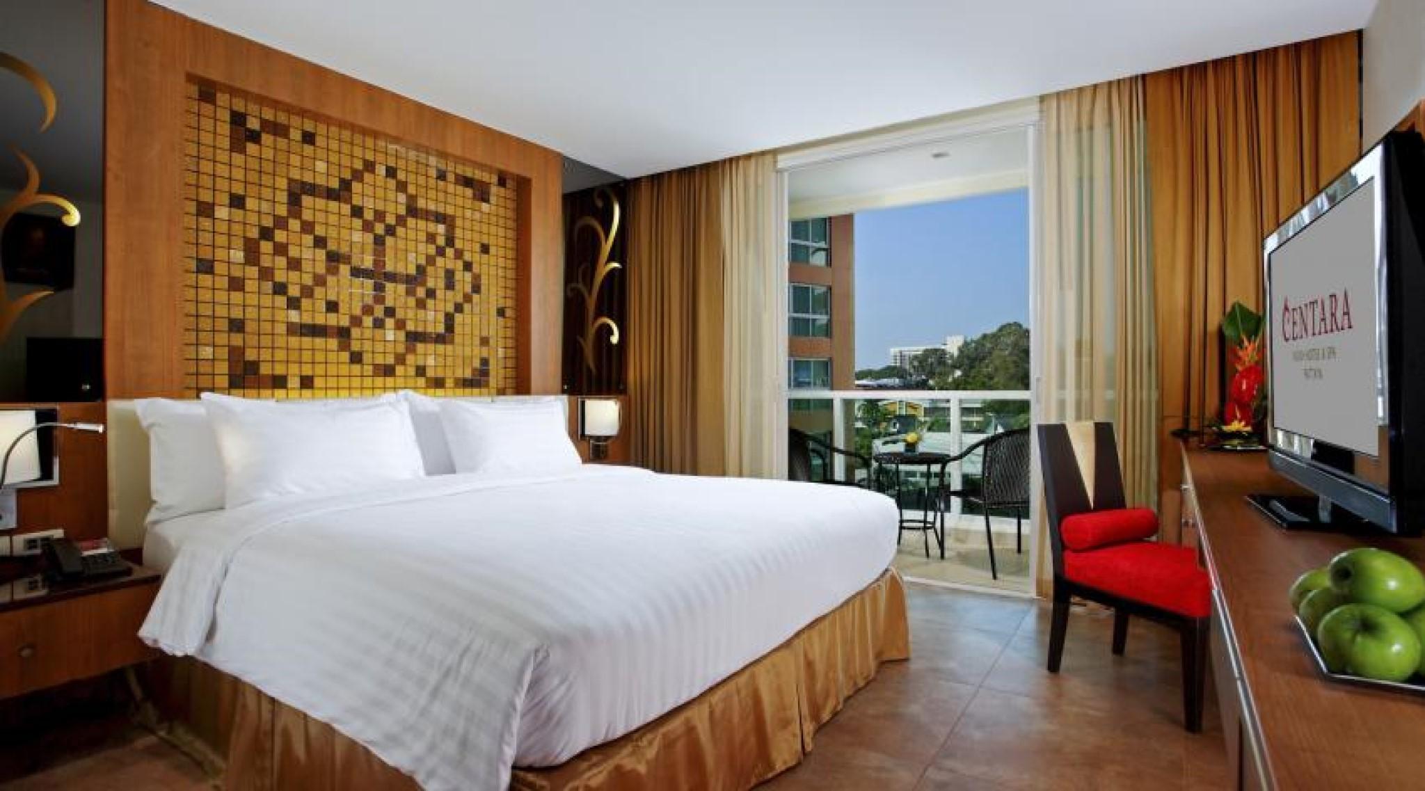Centara Nova Y Hotel Pattaya