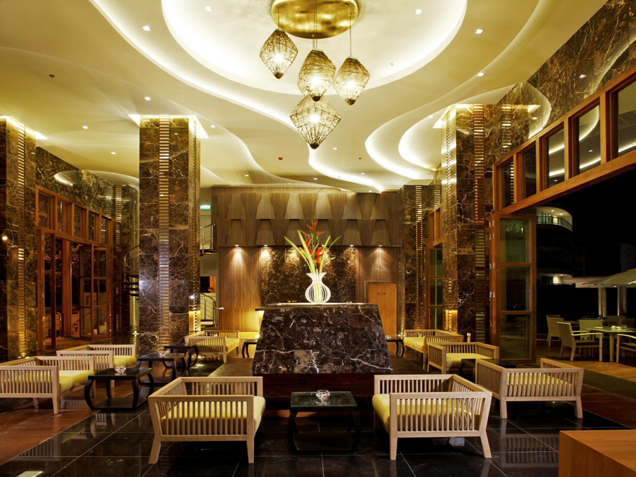Centara Nova Y 4* Pattaya