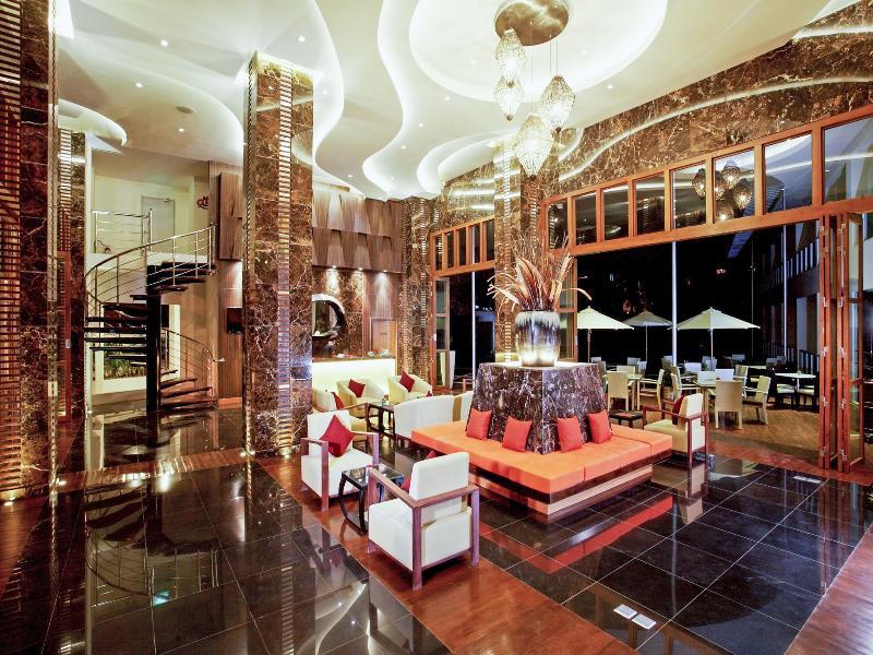 Centara Nova Y Hotel Pattaya